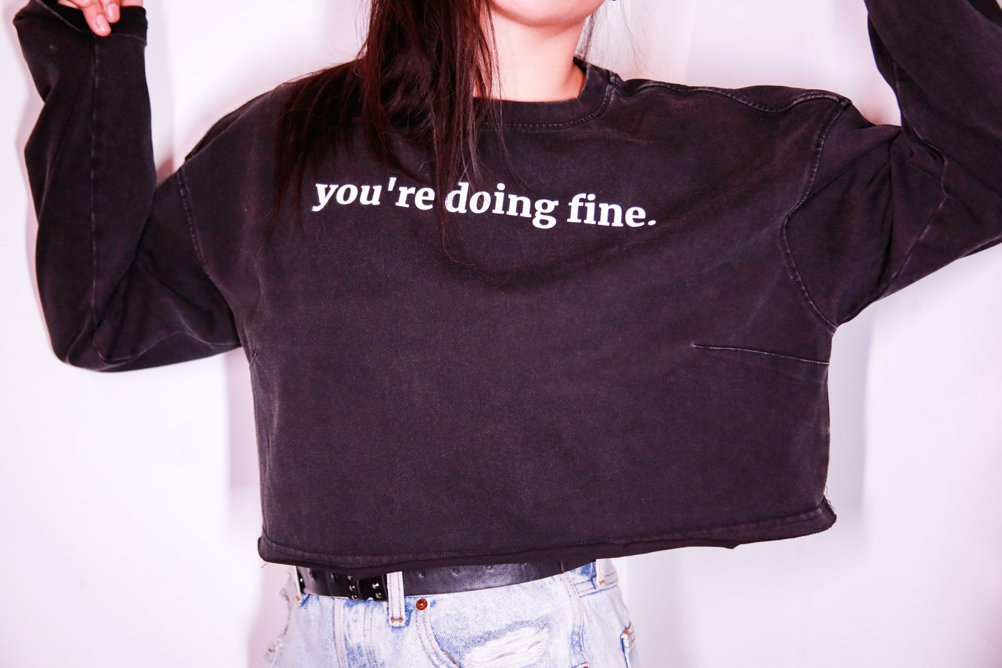 you're doing fine - Ladies Raw Hem Crop Longsleeve T-Shirt - Faded Black